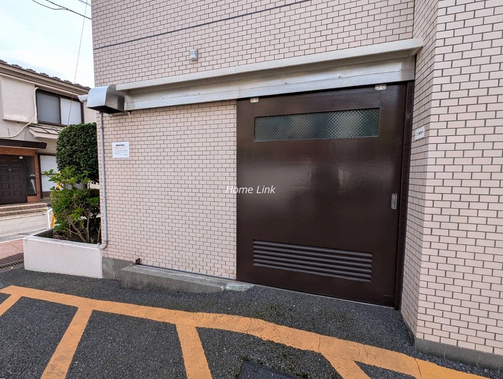 ライオンズマンション新板橋　ゴミ置き場